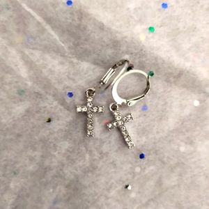Beautiful sterling silver cross earrings